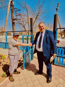 VIZITĂ DE LUCRU: PREȘEDINTELE RAIONULUI LA CENTRUL DE PLASAMENT PENTRU PERSOANE ÎN ETATE